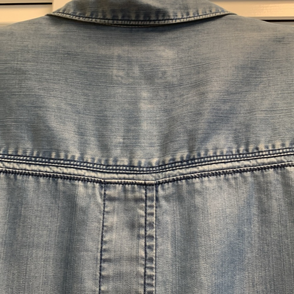 Western Cowgirl Denim Shirt - Picture 9 of 11
